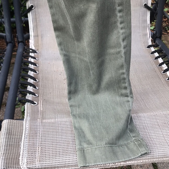 J. Crew Men's Slim Stretch Olive Chinos,  30 x 34 - Picture 8 of 14